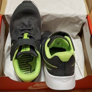 Kids Star Runner 2.0 Running Shoe